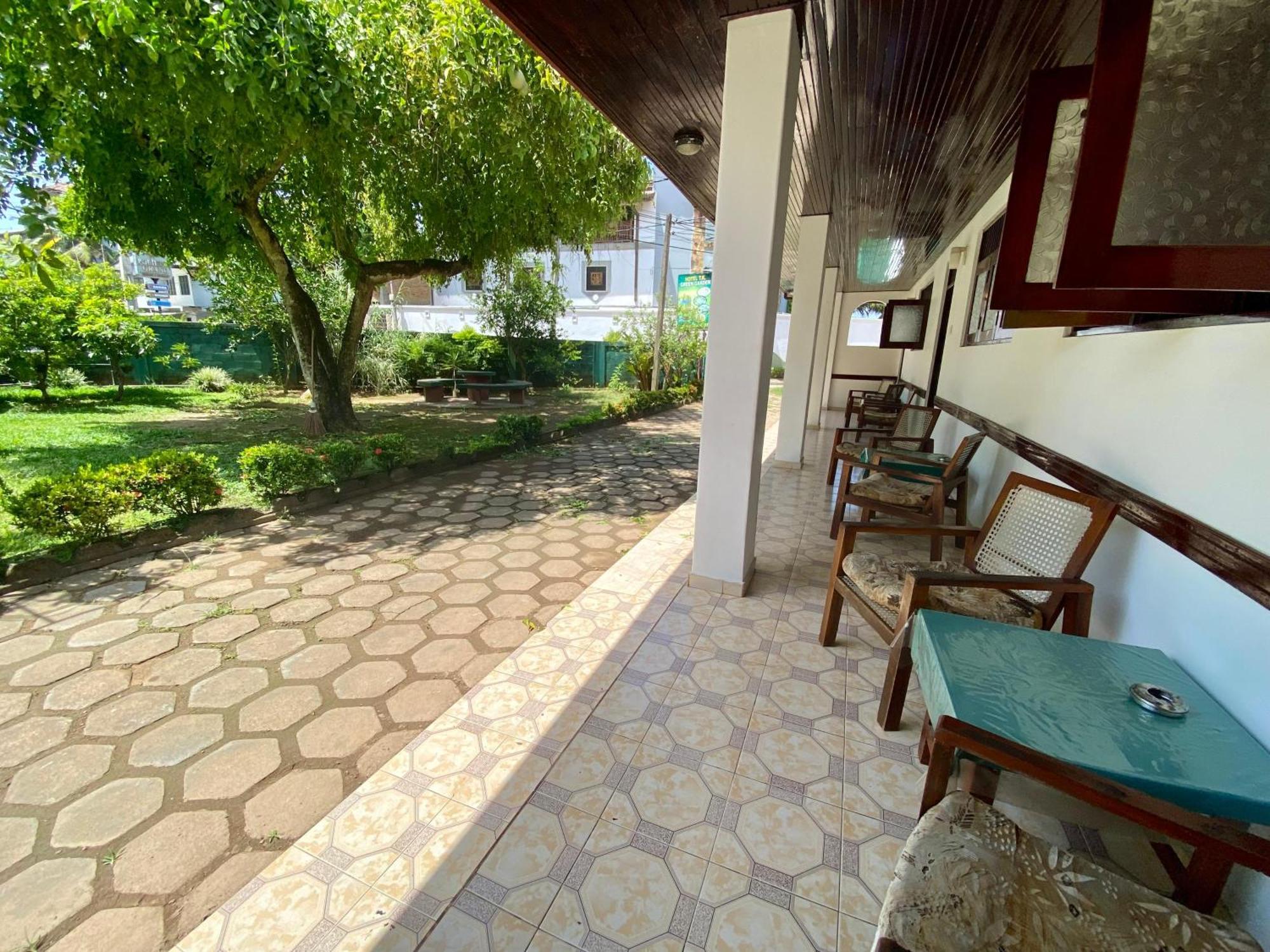 Hotel TK Green Garden Matara Buitenkant foto